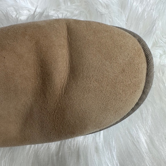 UGG Bailey Button Triplet Boots - Picture 7 of 11